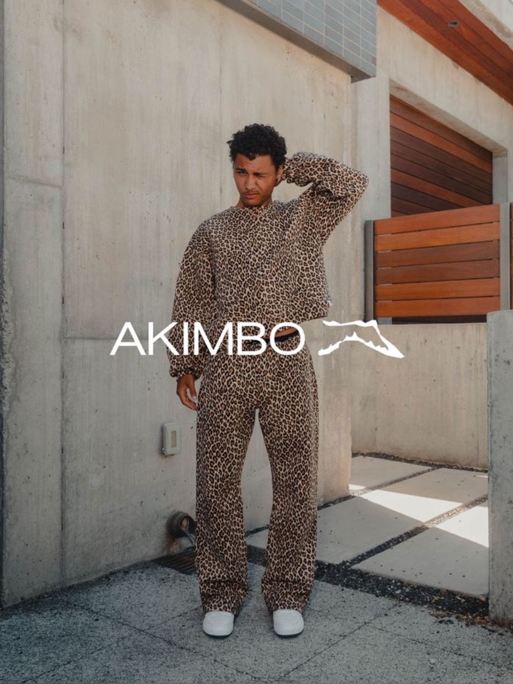 Akimbo Club Hoodie Sweatshirt Sweatpants Leopard Medium Set Unisex